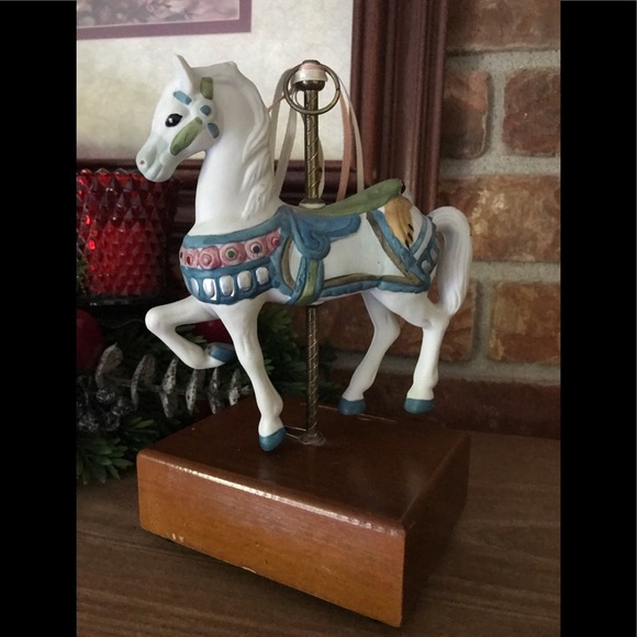 Rare Vintage 1976 Musical Carousel Horse - Picture 4 of 7